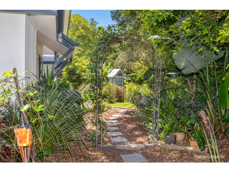 2 Butternut Place, Pottsville NSW 2489