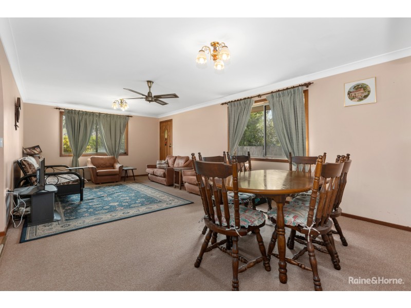 37 Surfside Crescent, Pottsville NSW 2489