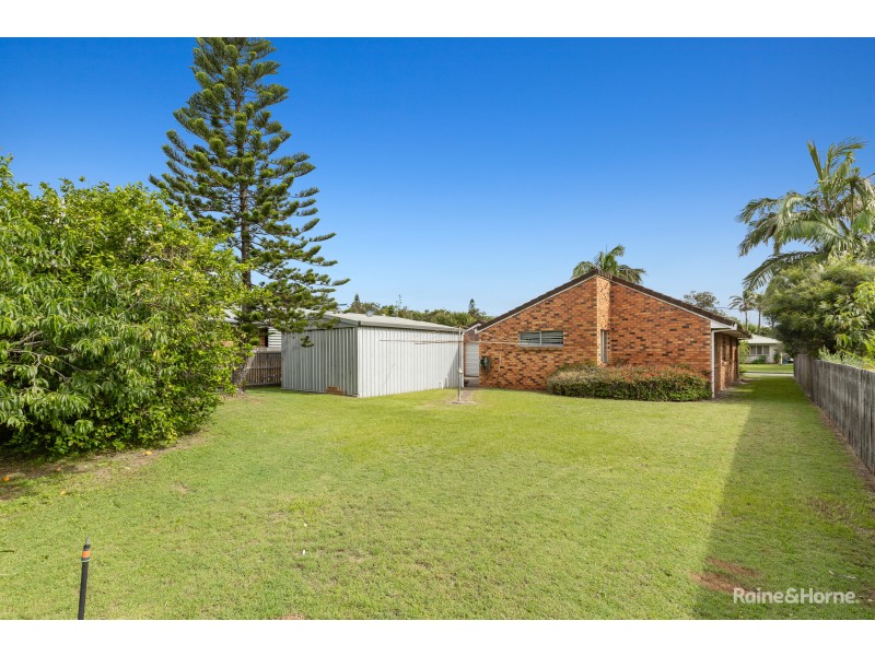 37 Surfside Crescent, Pottsville NSW 2489