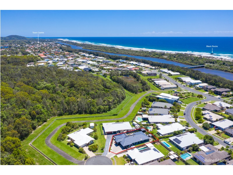 22 Toshack Place, Pottsville NSW 2489