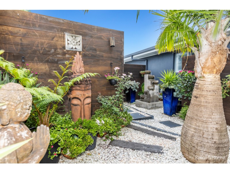 22 Toshack Place, Pottsville NSW 2489