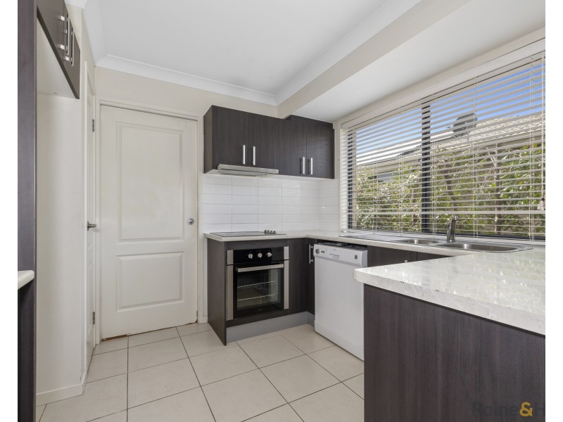 2/33 Newcastle Drive, Pottsville NSW 2489