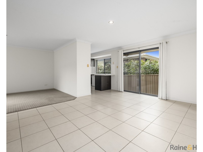 2/33 Newcastle Drive, Pottsville NSW 2489