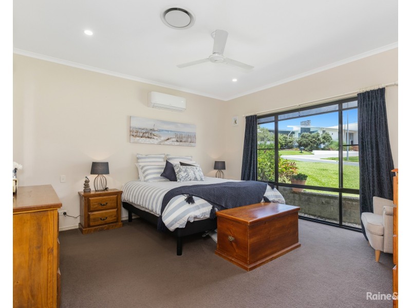 12 Woodfull Crescent, Pottsville NSW 2489