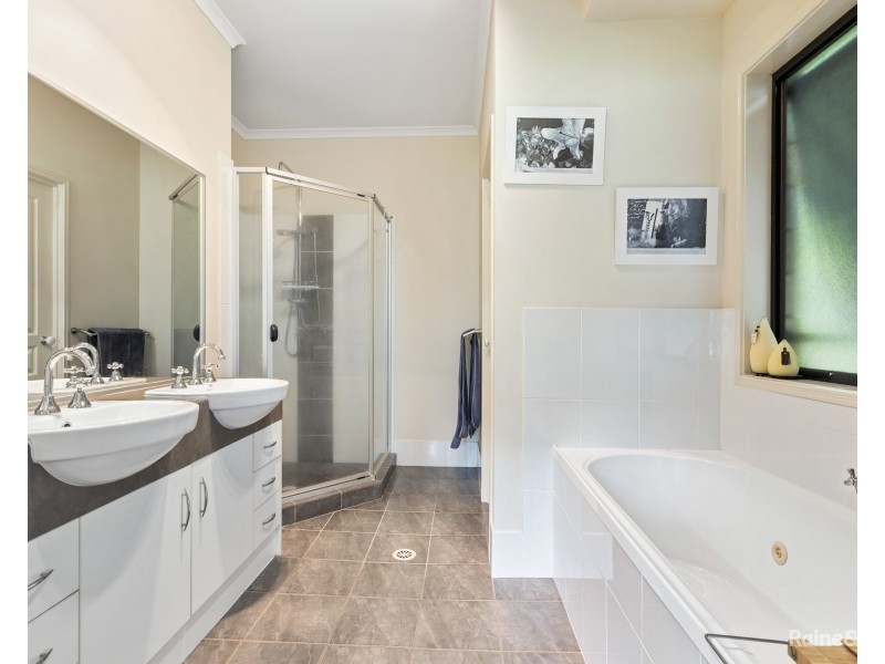 12 Woodfull Crescent, Pottsville NSW 2489