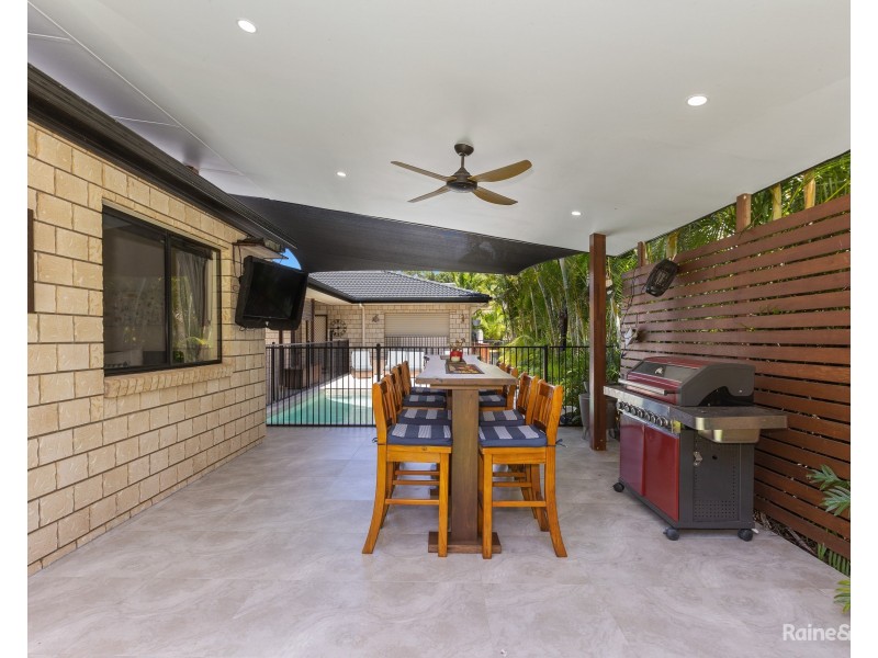 12 Woodfull Crescent, Pottsville NSW 2489