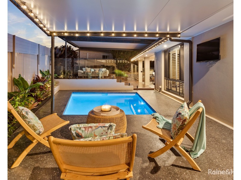 6 Newcastle Drive, Pottsville NSW 2489