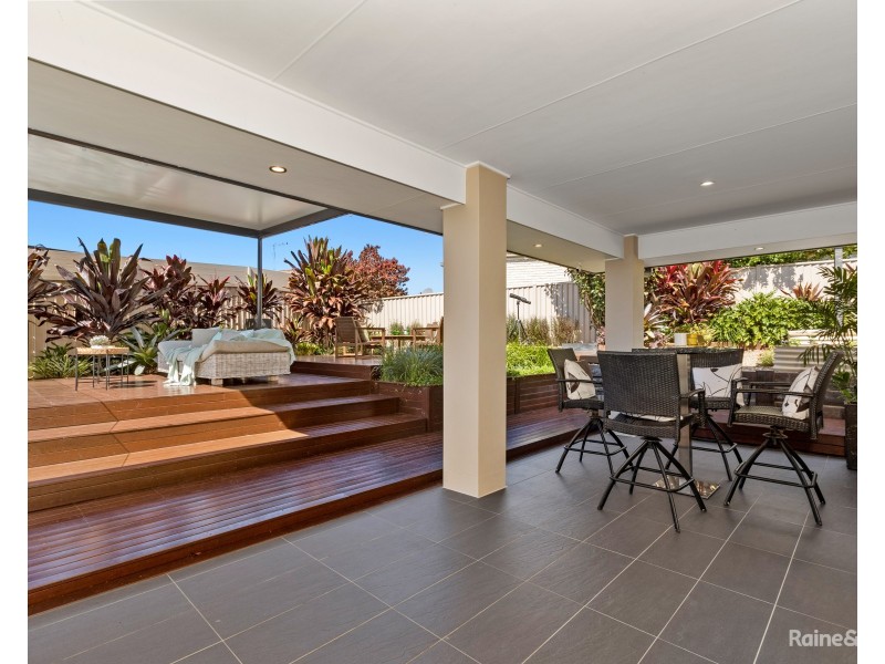 6 Newcastle Drive, Pottsville NSW 2489