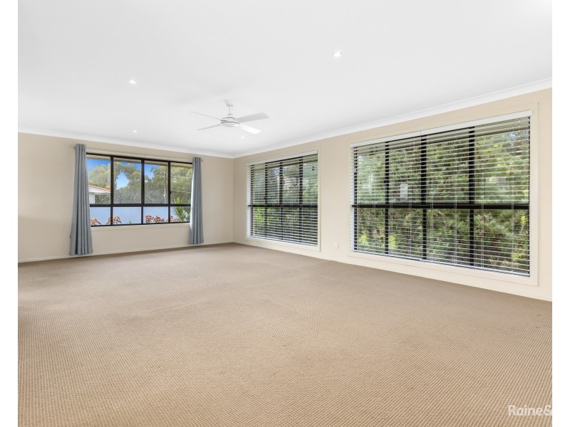 12 Surfside Crescent, Pottsville NSW 2489