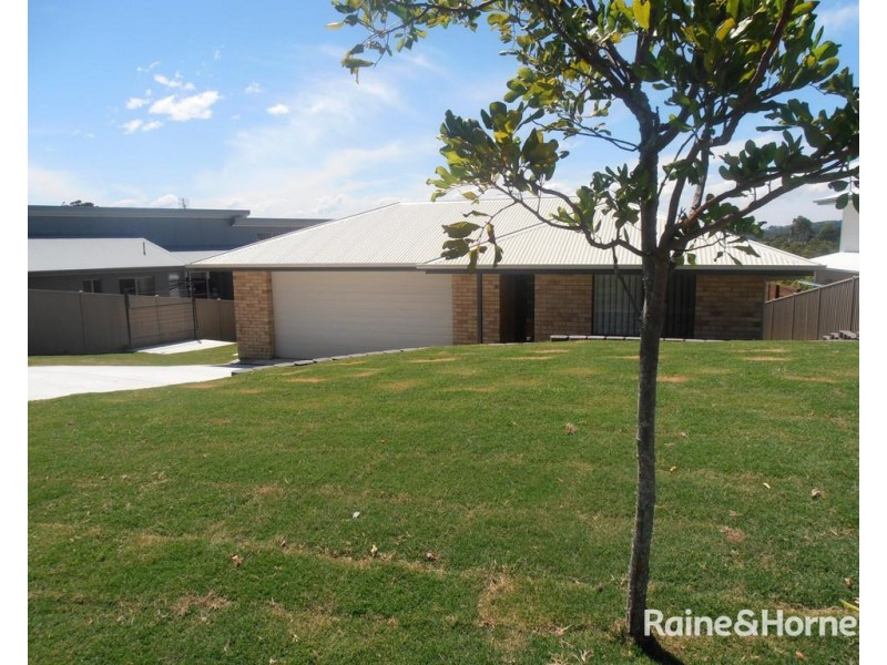 115 Newcastle Drive, Pottsville NSW 2489