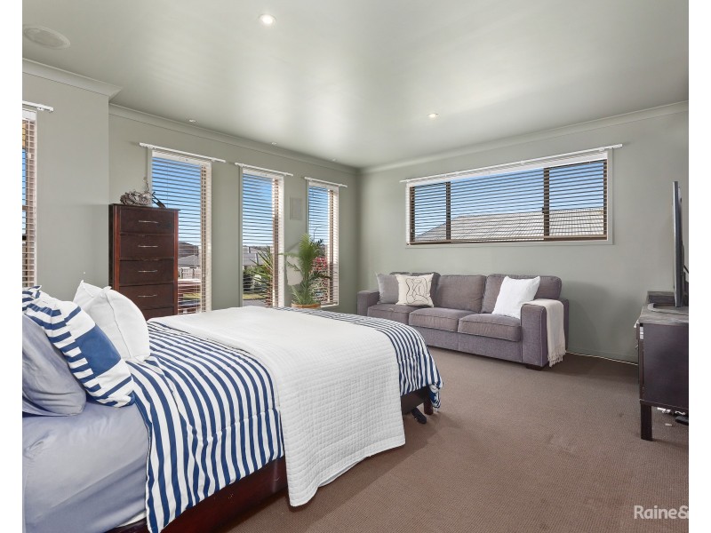 5 Woodfull Crescent, Pottsville NSW 2489