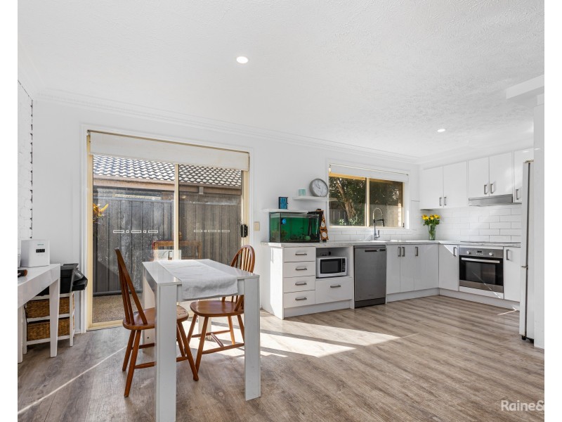 2/6 White Beech Court, Bogangar NSW 2488