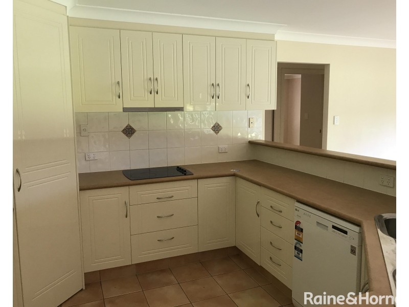 24 Taylor Drive, Pottsville NSW 2489