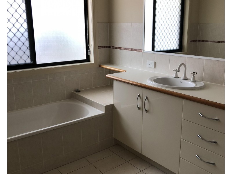 24 Taylor Drive, Pottsville NSW 2489