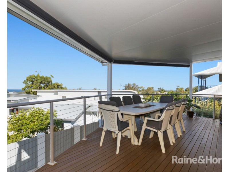 10 Bottlebrush Drive, Pottsville NSW 2489