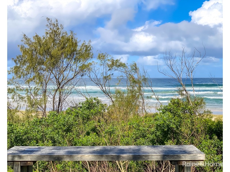 20 Surfside Crescent, Pottsville NSW 2489