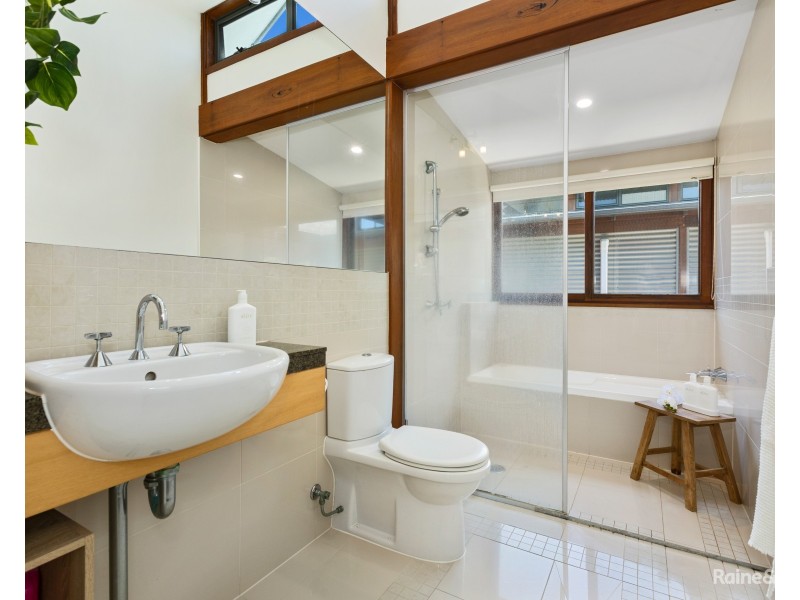 8 Hovea Drive, Pottsville NSW 2489