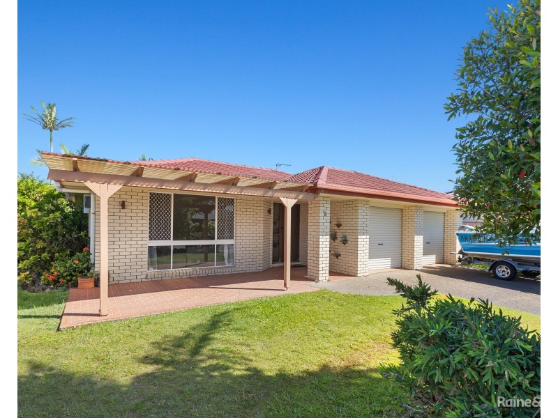 8 Royal Drive, Pottsville NSW 2489