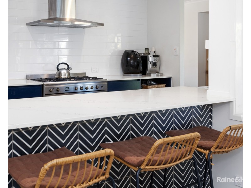 8 Royal Drive, Pottsville NSW 2489