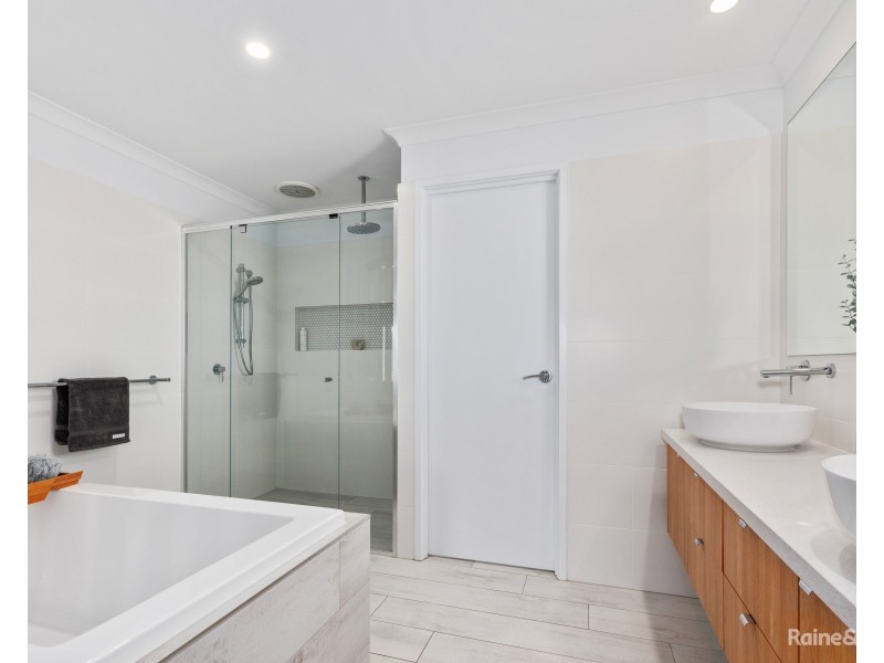 12 Lindwall Avenue, Pottsville NSW 2489