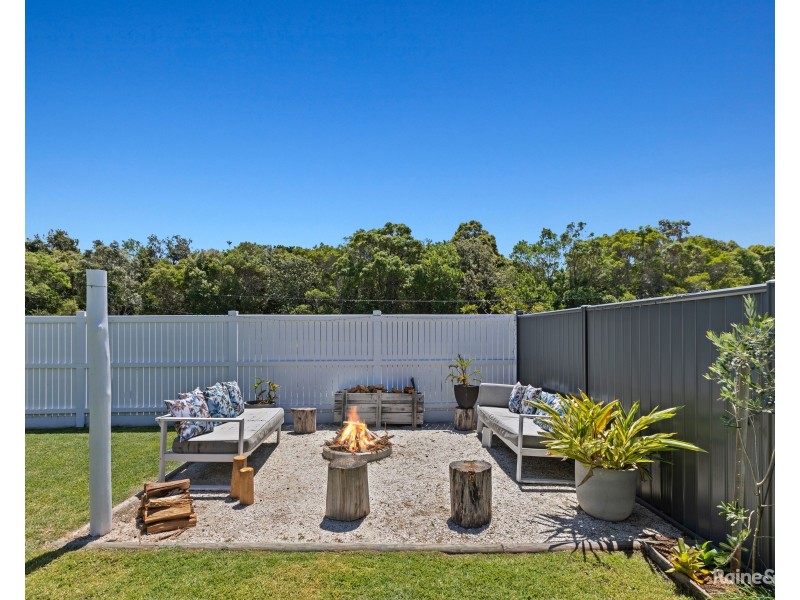 12 Lindwall Avenue, Pottsville NSW 2489