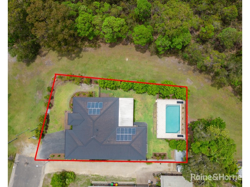 11 Caroline Street, Pottsville NSW 2489