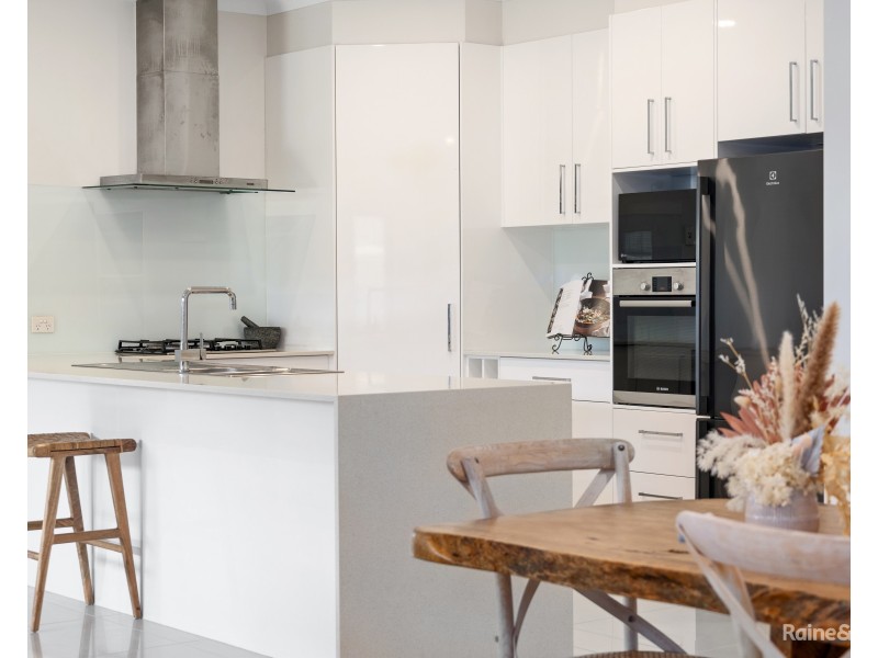1/27 Kellehers Road, Pottsville NSW 2489
