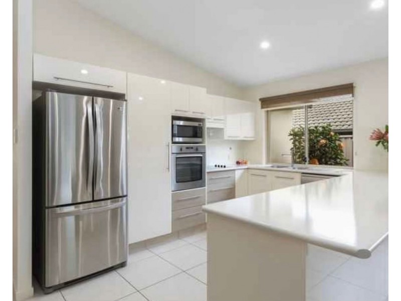 2/56 Newcastle Drive, Pottsville NSW 2489