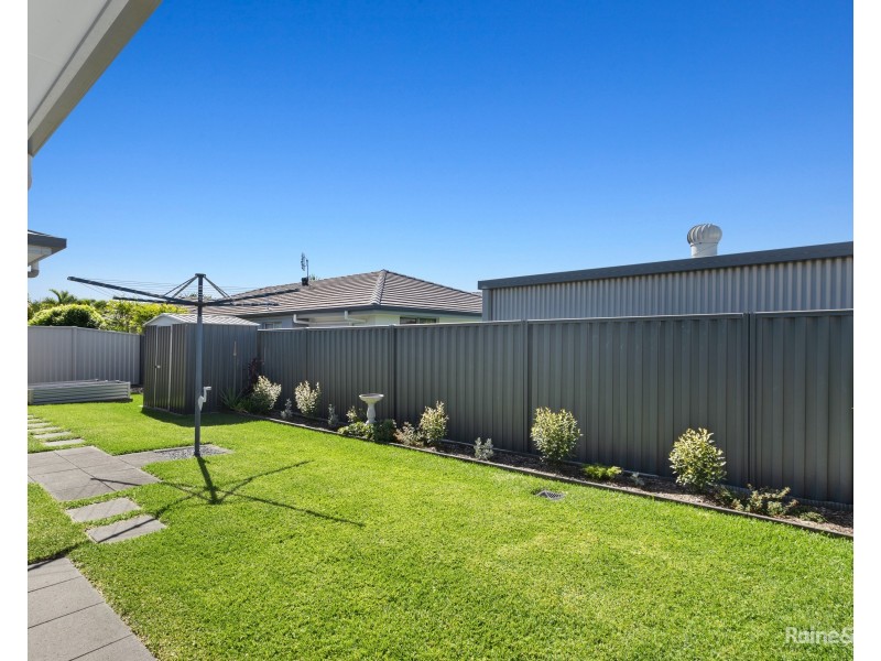 4 Lindwall Avenue, Pottsville NSW 2489