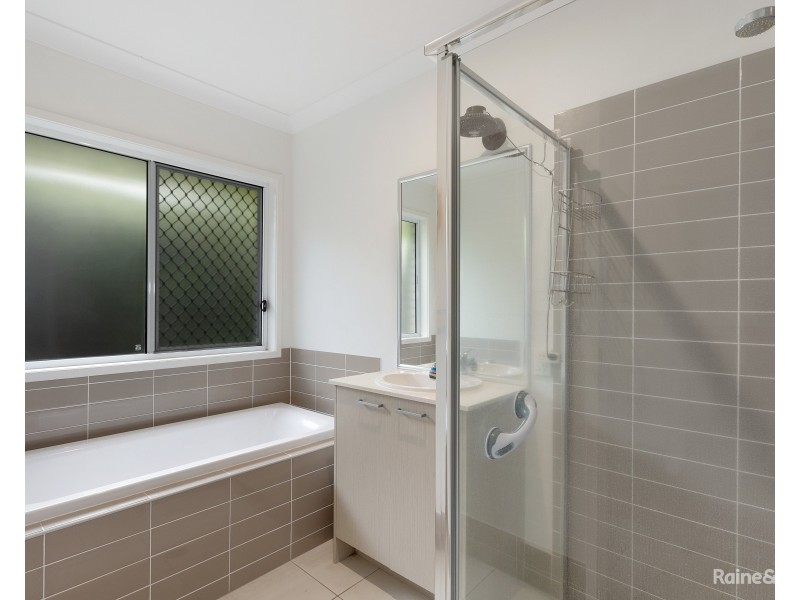 2/111 Lennox Circuit, Pottsville NSW 2489