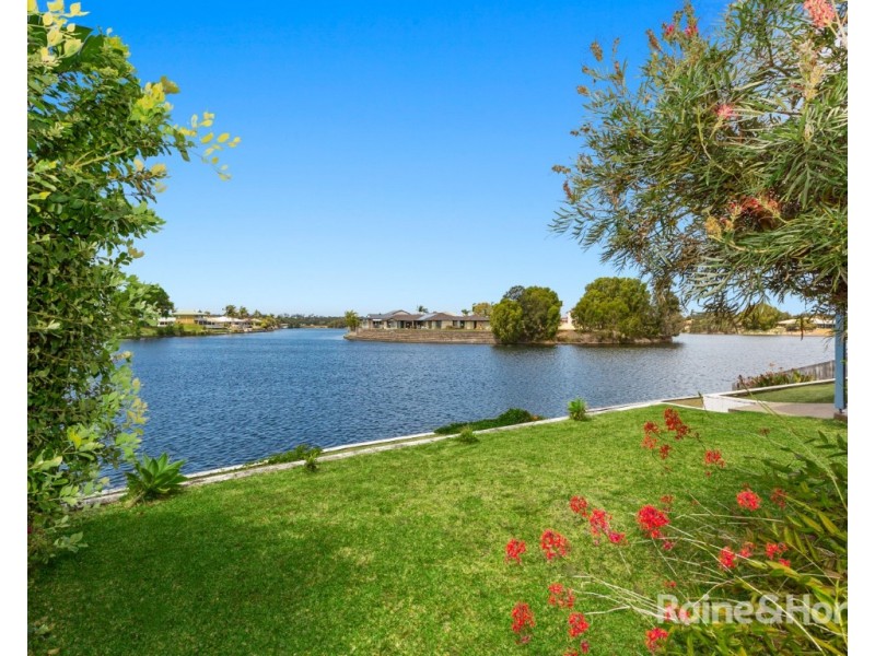 2/39 Edward Avenue, Pottsville NSW 2489