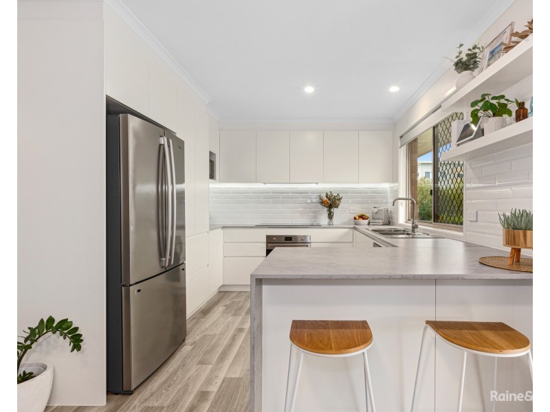 8 Victoria Avenue, Pottsville NSW 2489