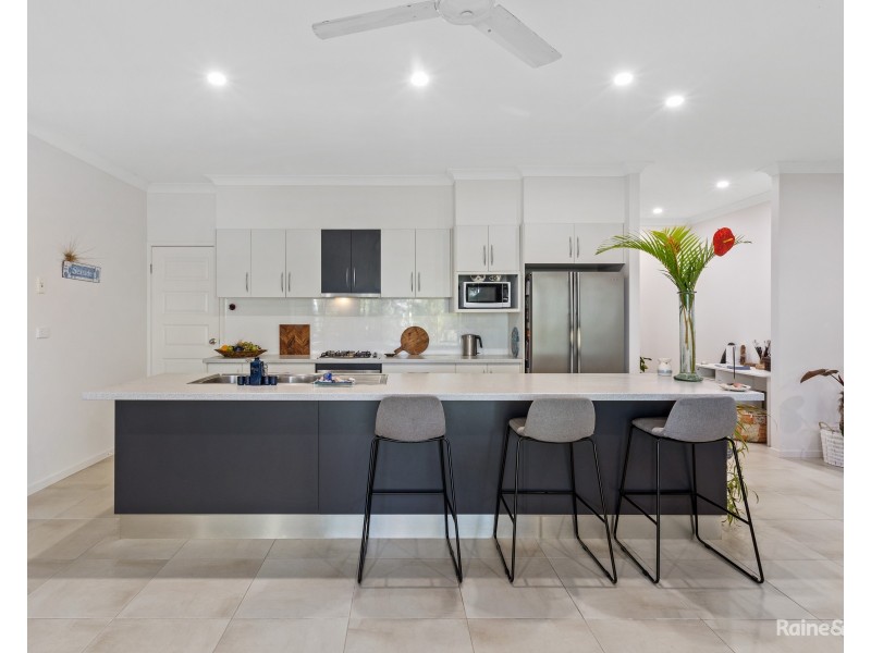 1/21 Kellehers Road, Pottsville NSW 2489