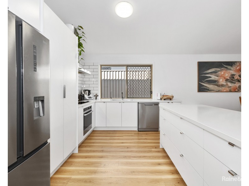 2/74 Newcastle Drive, Pottsville NSW 2489