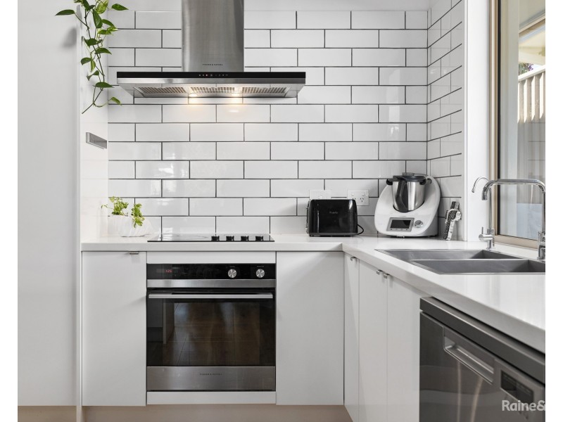 2/74 Newcastle Drive, Pottsville NSW 2489