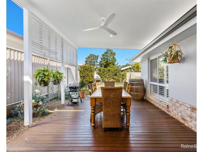 2/74 Newcastle Drive, Pottsville NSW 2489