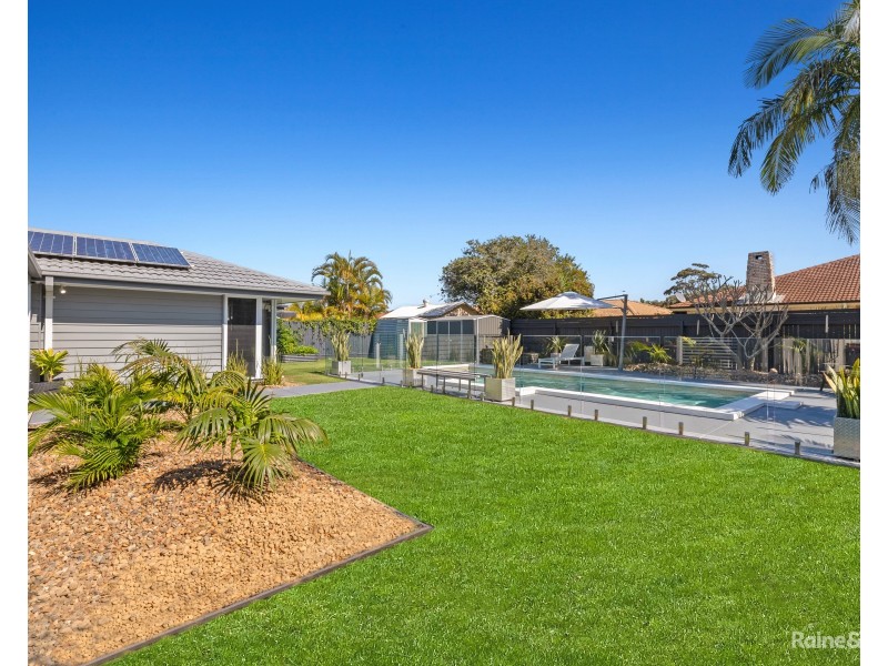 44 Buckingham Drive, Pottsville NSW 2489