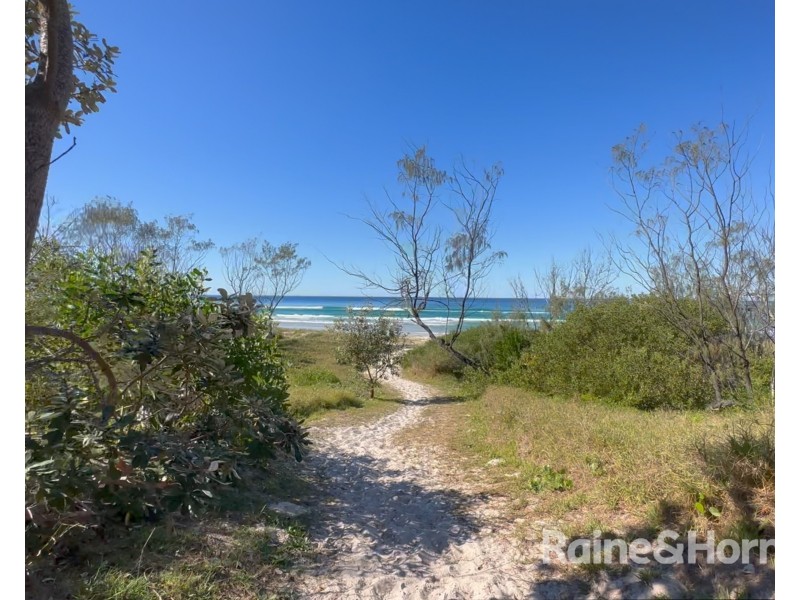 31 Surfside Crescent, Pottsville NSW 2489