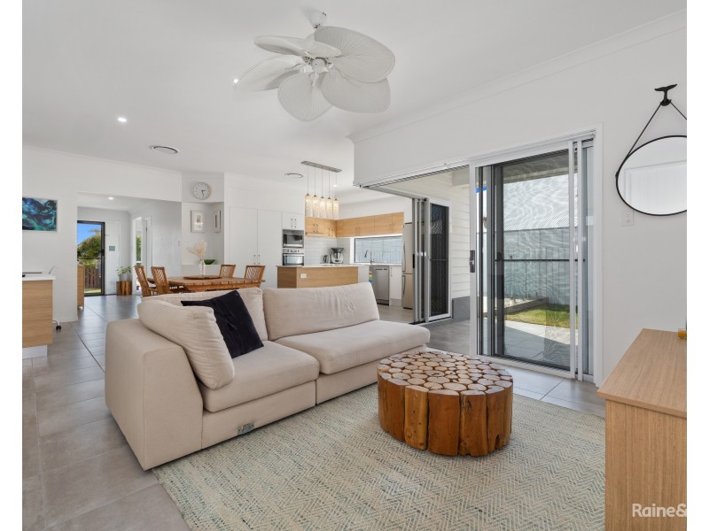 25 Lobelia Crescent, Casuarina NSW 2487