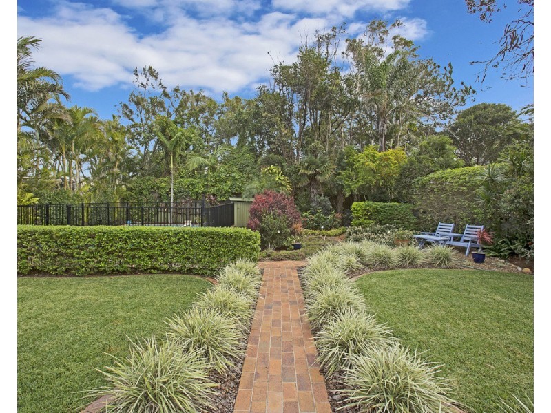 16 Surfside Crescent, Pottsville NSW 2489