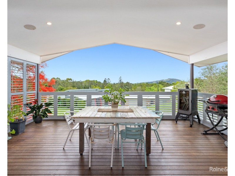 82 Newcastle Drive, Pottsville NSW 2489