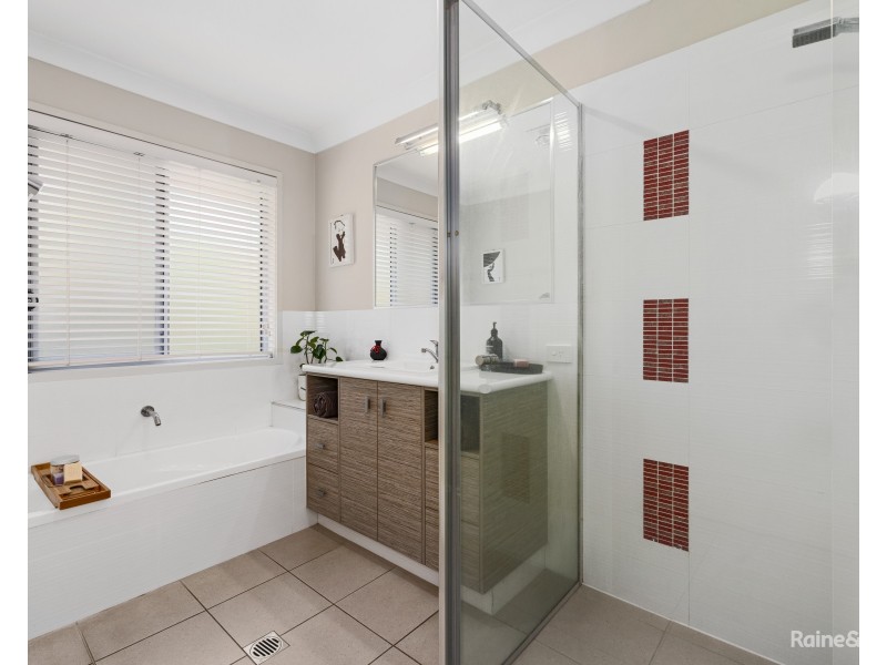 82 Newcastle Drive, Pottsville NSW 2489