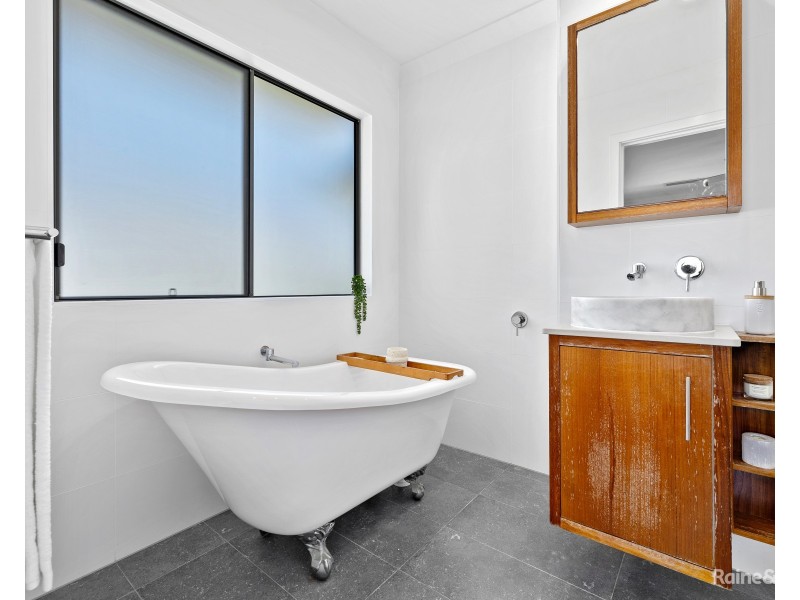 24 Bottlebrush Drive, Pottsville NSW 2489