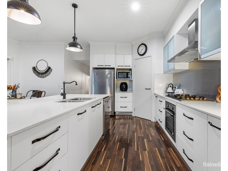 2 Hovea Drive, Pottsville NSW 2489