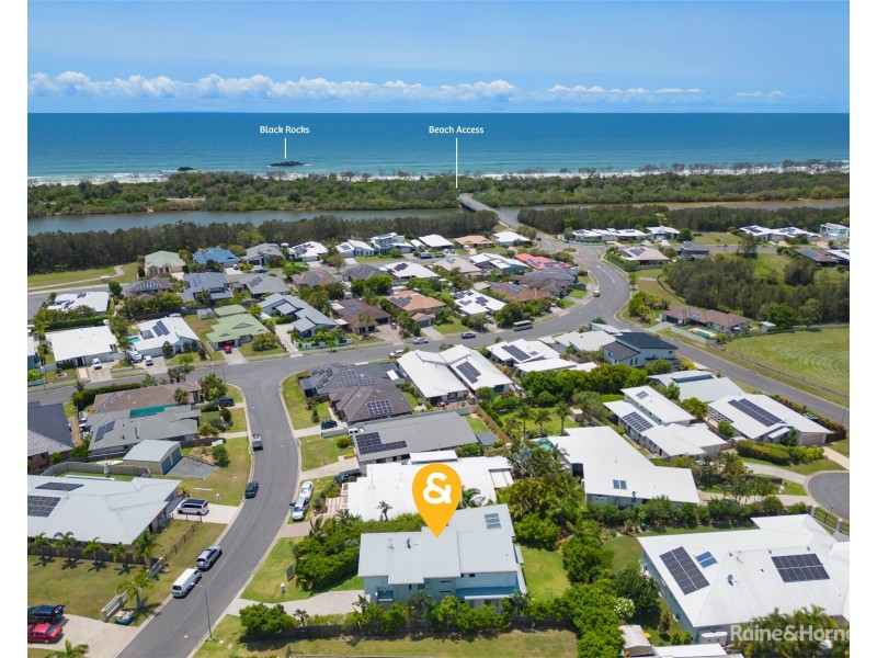 7 Woodfull Crescent, Pottsville NSW 2489