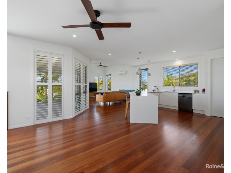 7 Woodfull Crescent, Pottsville NSW 2489