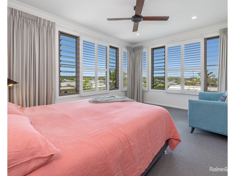 7 Woodfull Crescent, Pottsville NSW 2489