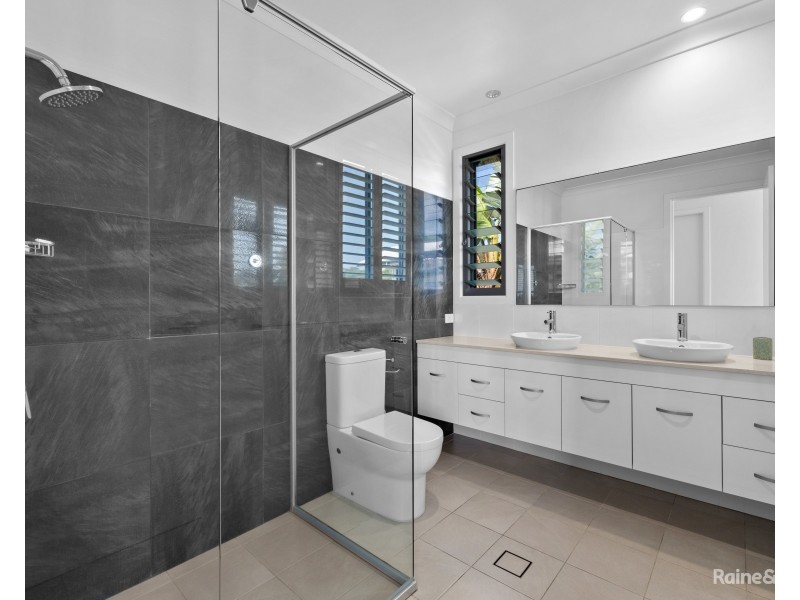 7 Woodfull Crescent, Pottsville NSW 2489
