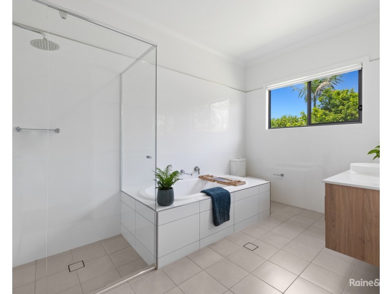 7 Woodfull Crescent, Pottsville NSW 2489