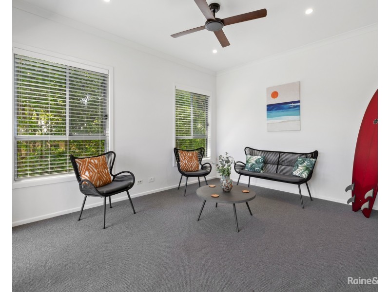 7 Woodfull Crescent, Pottsville NSW 2489